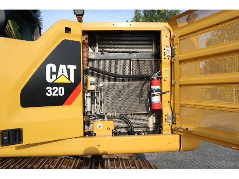 Caterpillar
320 07A | TILT ROTATOR | BUCKET | JAPAN | Hulleman Trucks [14]