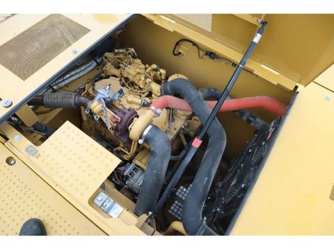 Caterpillar
320 GC 07A | JAPAN BUILT | TILT BUCKET | TOOTH BUCKET | Hulleman Trucks [16]