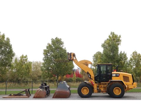 Caterpillar
938 M | 2X BUCKET | JIB | FORKS | BSS | GOOD CONDITION | Hulleman Trucks [1]
