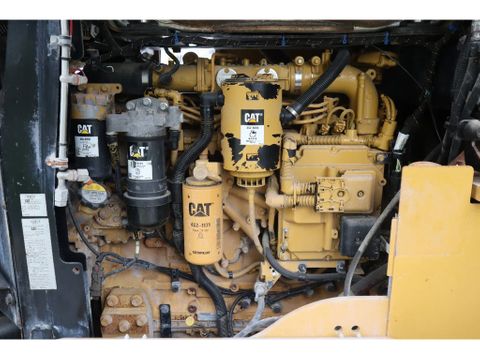Caterpillar
938 M | 2X BUCKET | JIB | FORKS | BSS | GOOD CONDITION | Hulleman Trucks [14]