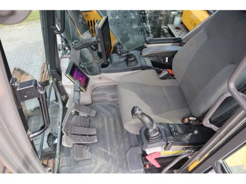 Volvo
ECR145E | ECR145 EL | TILTROTATOR | 3X BUCKET | DIG ASSIST | DOZER | Hulleman Trucks [17]