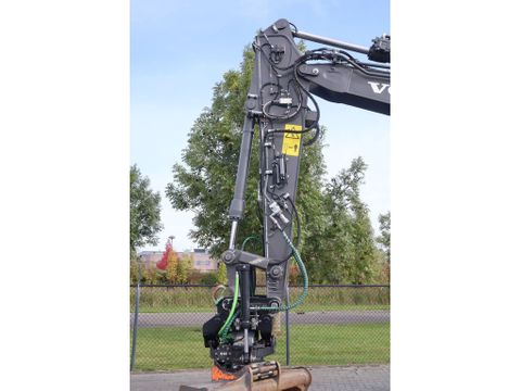 Volvo
ECR145E | ECR145 EL | TILTROTATOR | 3X BUCKET | DIG ASSIST | DOZER | Hulleman Trucks [7]