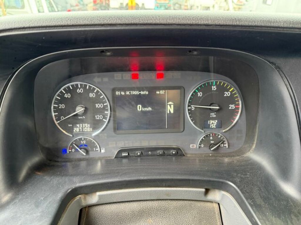 Mercedes-Benz  (12)