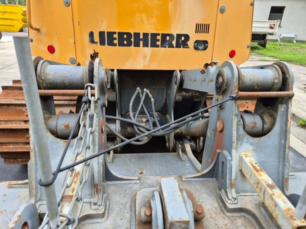 Liebherr  (8)