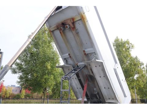 Volvo
| 8X4 | TANDEMLIFT | RETARDER | BIG AXLES | EURO 6 | Hulleman Trucks [9]
