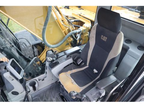 Caterpillar
323EL | 323 EL | BUCKET | QUICK COUPLER | Hulleman Trucks [16]