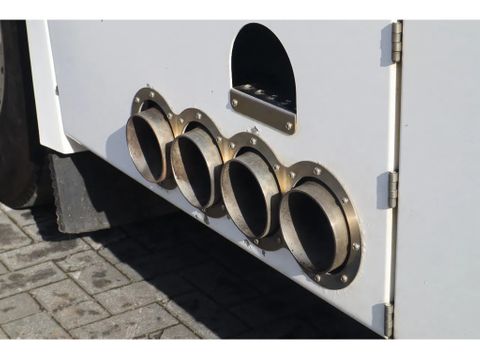 Volvo
| 6X2*4 | RETARDER | STEERING AXLE | JOAB HOOK | EURO 6 | Hulleman Trucks [12]