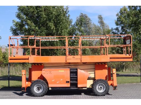 JLG
4394 RT MEGA DECK | 15 METER | 680 KG | Hulleman Trucks [7]