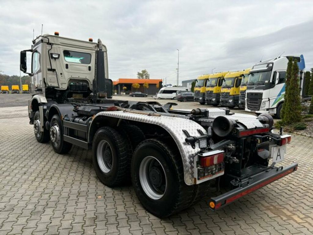 Mercedes-Benz  (8)