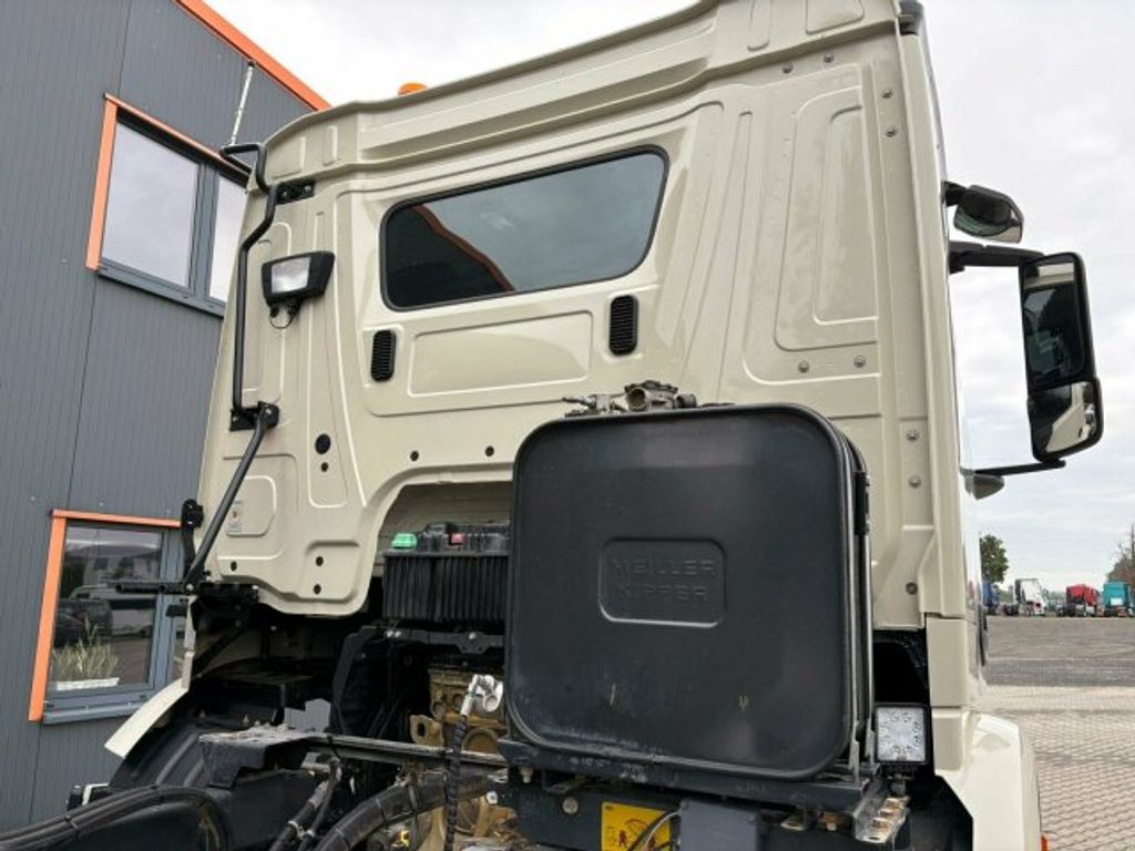 Mercedes-Benz  (9)