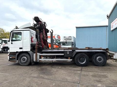 Mercedes-Benz L 6x2 MP1 WITH V-CRANE & HOOK-ARM SYSTEM (EPS WITH CLUTCH (3 PEDALS) / REDUCTION AXLE / STEEL-/AIR SUSPENSION / P.T.O. / LIFT-AXLE / ETC.) | Engel Trucks B.V. [5]