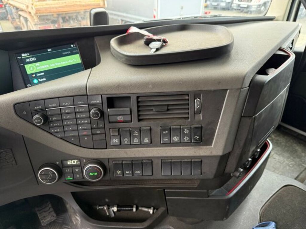 Volvo  (10)