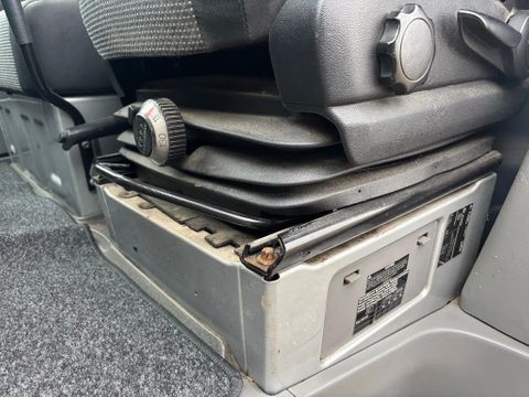 Mercedes-Benz 213CDI L2H1 Automaat Cruisecontrol Trekhaak MARGE | Van Nierop BV [11]