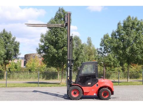 Hangcha
CPCD30 - XW43C-RT4 | 4X4 | TRIPLEX | SIDESHIFT | SPREADERS | Hulleman Trucks [1]