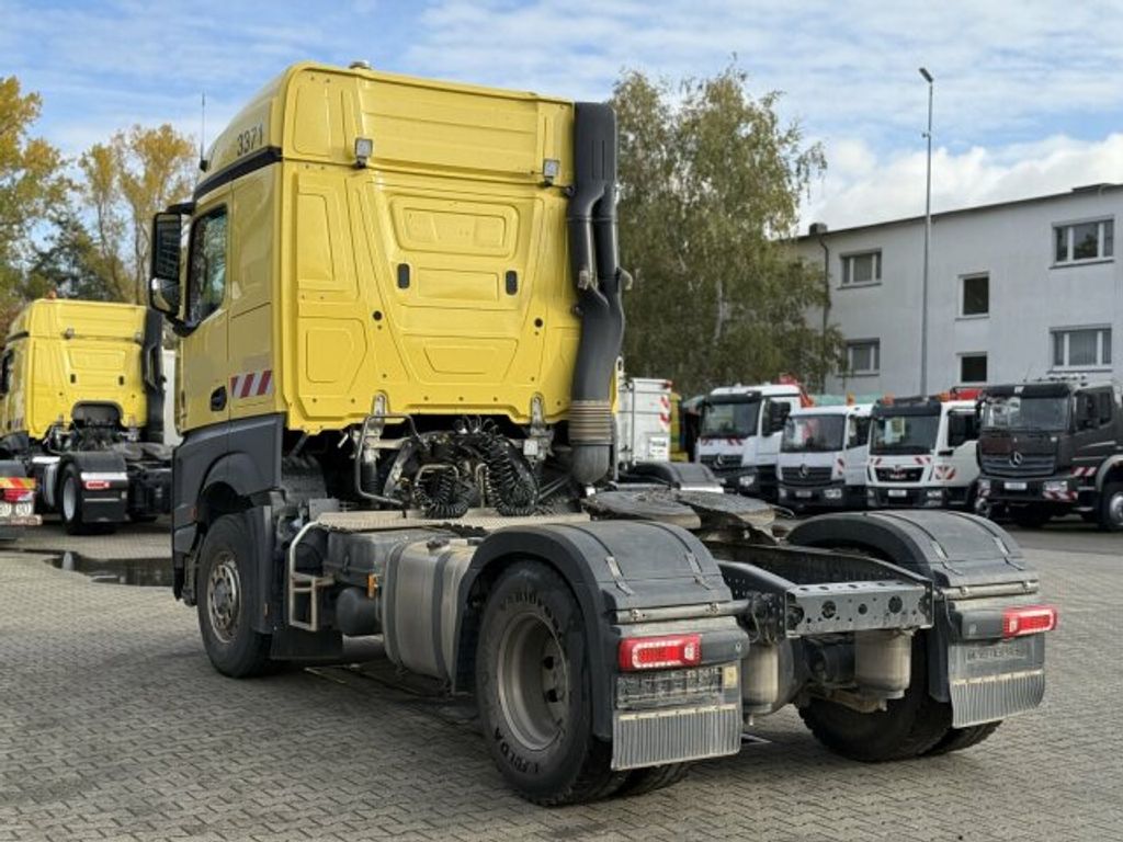 Mercedes-Benz  (5)