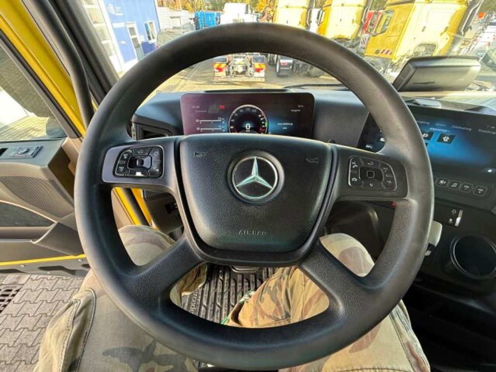 Mercedes-Benz  (9)