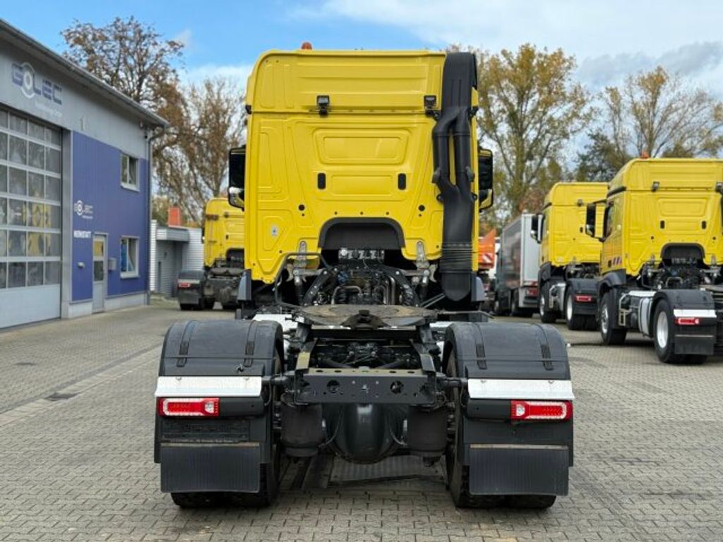 Mercedes-Benz  (4)