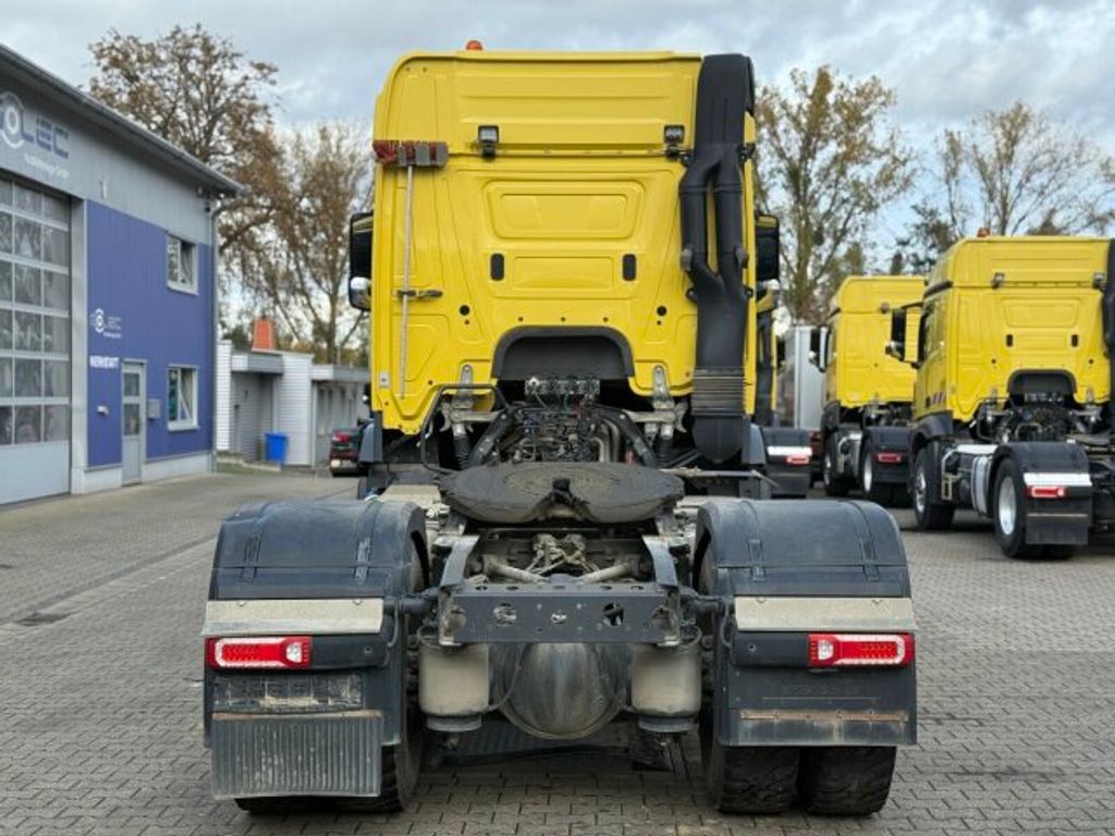 Mercedes-Benz  (4)