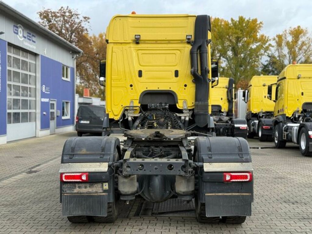 Mercedes-Benz  (4)