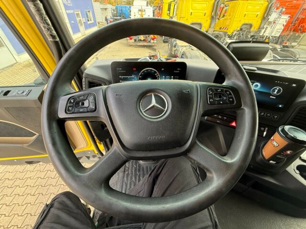 Mercedes-Benz  (9)