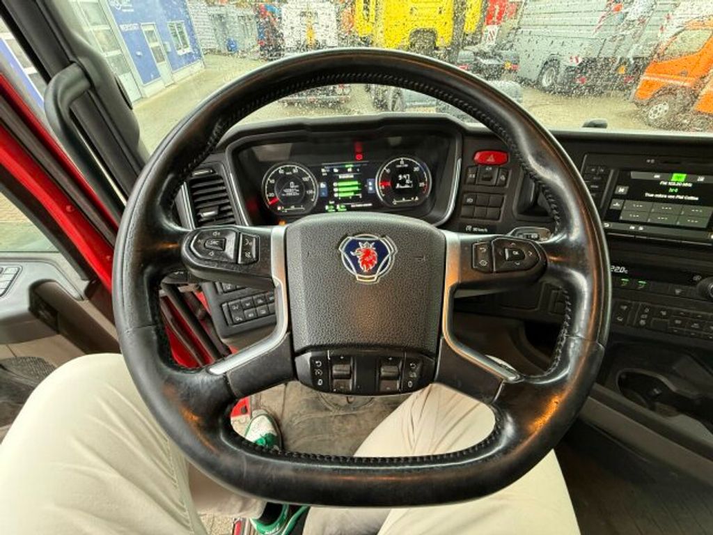 Scania  (8)