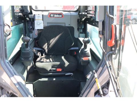 Bobcat
S66 | HIGH FLOW | AUTO RIDE CONTROL | AIRCO | Hulleman Trucks [14]