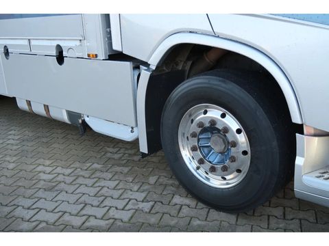 Volvo with a 7.30M cuppers box, 54.5 m². Nice Truck. Smart Tacho 2. | Companjen Bedrijfswagens BV [55]