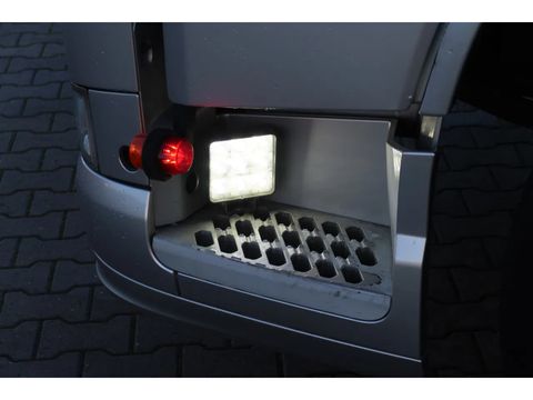 Volvo with a 7.30M cuppers box, 54.5 m². Nice Truck. Smart Tacho 2. | Companjen Bedrijfswagens BV [57]