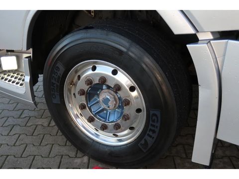 Volvo with a 7.30M cuppers box, 54.5 m². Nice Truck. Smart Tacho 2. | Companjen Bedrijfswagens BV [58]