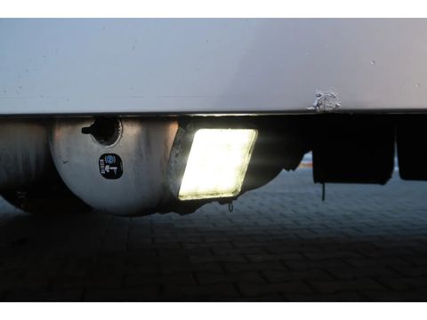 Volvo with a 7.30M cuppers box, 54.5 m². Nice Truck. Smart Tacho 2. | Companjen Bedrijfswagens BV [59]