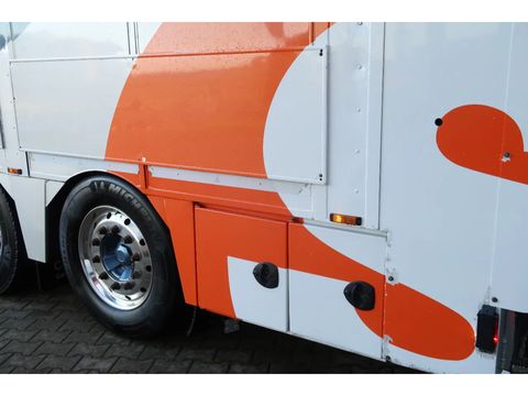 Volvo with a 7.30M cuppers box, 54.5 m². Nice Truck. Smart Tacho 2. | Companjen Bedrijfswagens BV [72]