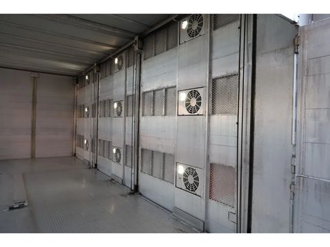 Volvo with a 7.30M cuppers box, 54.5 m². Nice Truck. Smart Tacho 2. | Companjen Bedrijfswagens BV [73]