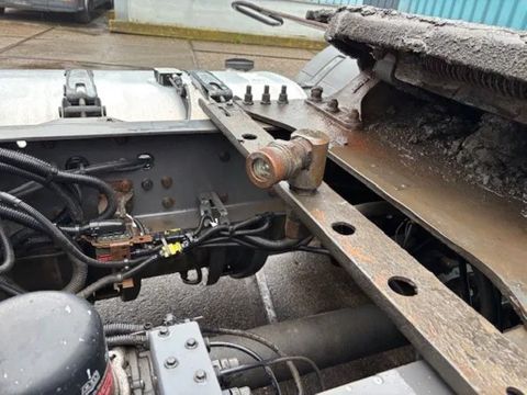 Renault HIGH (EURO 6 / I-SHIFT / HYDRAULIC SYSTEM / VBI-BRAKE / P.T.O. / 2x DIESELTANK / ETC.) | Engel Trucks B.V. [9]