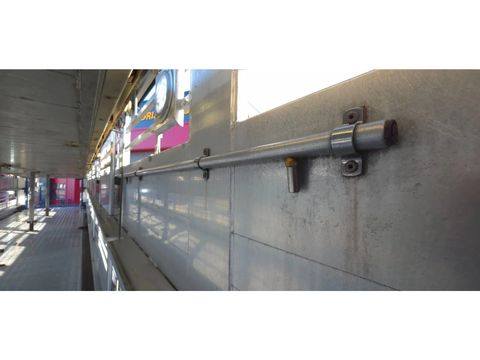 Berdex Berdex very nice trailer, Type 2, water + fans, new steel cables floor, | Companjen Bedrijfswagens BV [50]