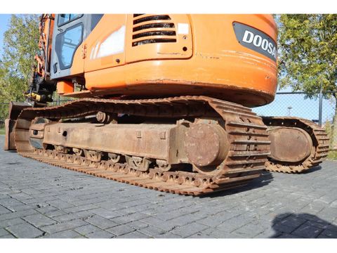 Doosan
DX140LCR-3 | DX 140 LCR-3 | TILT ROTATOR | BUCKET | DOZERBLADE | Hulleman Trucks [8]