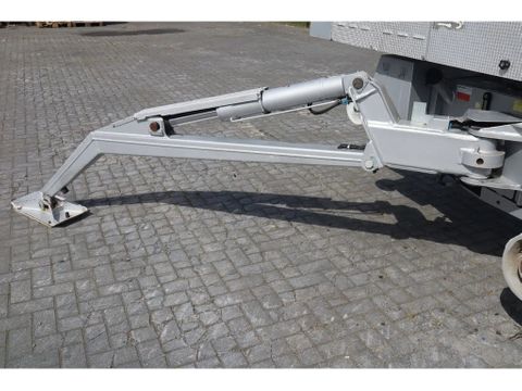 Omme
3150 RBDJ | HYBRID | 31 METER | 200 KG | Hulleman Trucks [11]