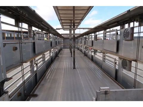 Berdex XXXL Liner, 120m2, Type 2, Water+Fans, Moving floors 2x, Nice Trailer! | Companjen Bedrijfswagens BV [24]