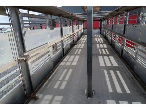 Berdex XXXL Liner, 120m2, Type 2, Water+Fans, Moving floors 2x, Nice Trailer! | Companjen Bedrijfswagens BV [26]