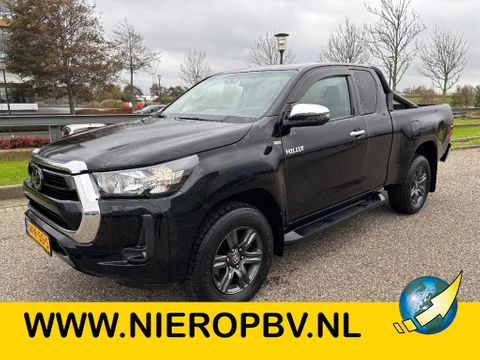 Toyota 2.4 D4-D Xtra Cab 4x4 Automaat Airco Cruisecontrol Trekhaak 29000KM | Van Nierop BV [1]