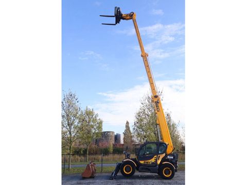 Dieci
RUNNER 40.13 | HYDR. FORKS | BUCKET | Hulleman Trucks [7]