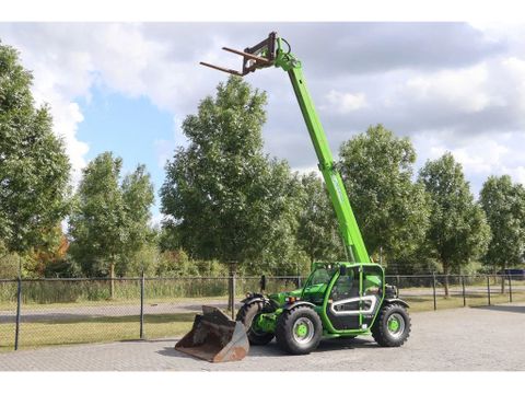 Merlo
TF33.7-115LC TURBOFARMER | 40KM/H | BSS | FORKS | BUCKET | Hulleman Trucks [8]