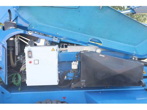 Dino
240 RXT | 24 METER | 215 KG | Hulleman Trucks [10]