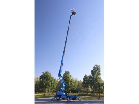 Dino
240 RXT | 24 METER | 215 KG | Hulleman Trucks [8]
