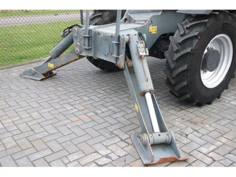 JLG
4017 PS | FORKS | GOOD TIRES | Hulleman Trucks [12]