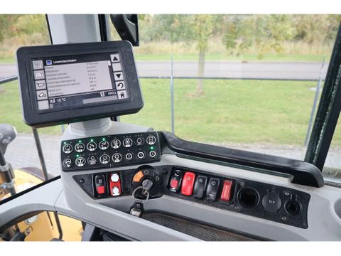 Caterpillar
938 M | 2X BUCKET | JIB | FORKS | BSS | GOOD CONDITION | Hulleman Trucks [17]