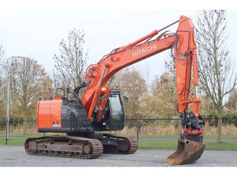 Hitachi
ZX225 USRLC-6 | ROTOTILT | 3X BUCKET | TOPCON 3D MC GPS | Hulleman Trucks [5]