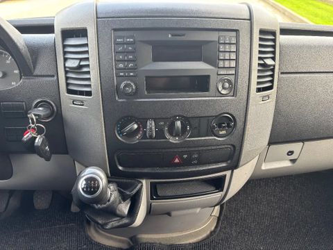 Mercedes-Benz 210CDI L2H2 270 Graden Deuren 155000KM | Van Nierop BV [14]