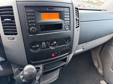 Mercedes-Benz 210CDI L2H2 270 Graden Deuren 156000KM | Van Nierop BV [13]