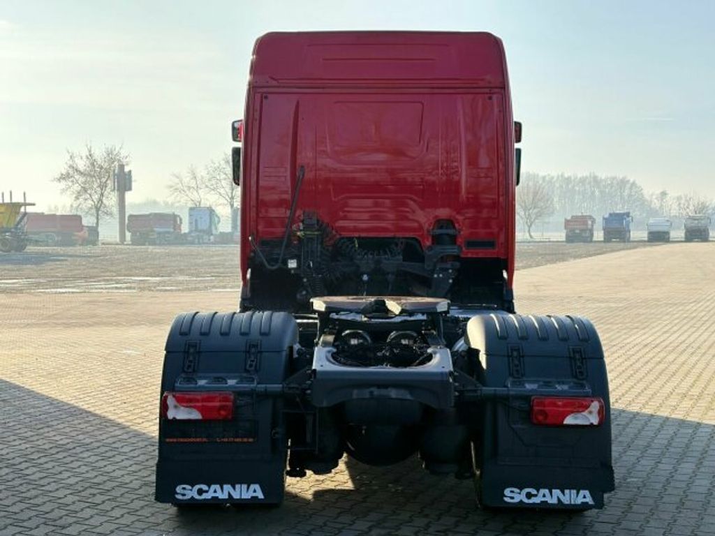 Scania  (4)