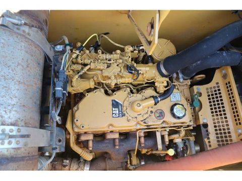 Caterpillar
312 EL | 312 E L | ROTOTILT & BUCKET | DOZERBLADE | Hulleman Trucks [15]